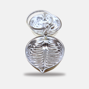 Leaf-Shaped Dandi Jodkamal Karanda