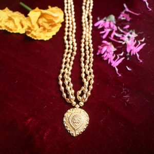Thusi with Pendant