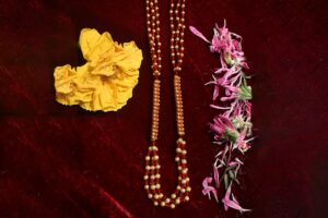 Long Layered Red and Gold Combination Thusi