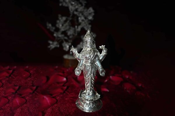 T22_2092 1 Padma Laxmi silver Pokal Murti