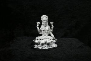 Padmapriya Mahalakshmi Silver Murti